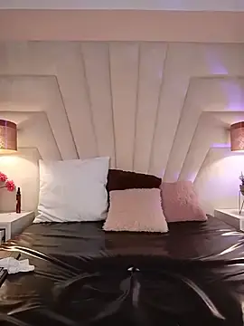 Stripchat Free Live Porn of KITY_HILL