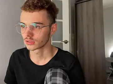 Stripchat Sex Cam of Herman_Elfi