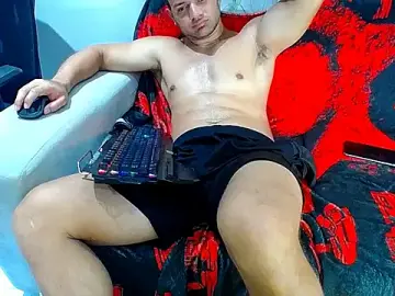 Stripchat Watch Live Sex Cams of hugo_19cm