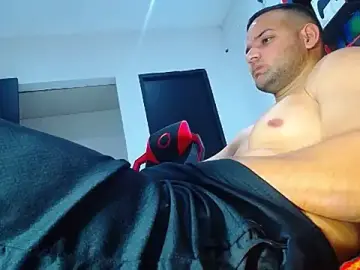 Stripchat Adult Video Chat of hugo_19cm
