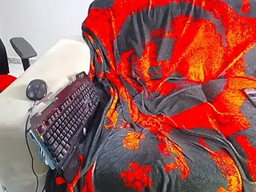 Stripchat Nude Webcam of hugo_19cm