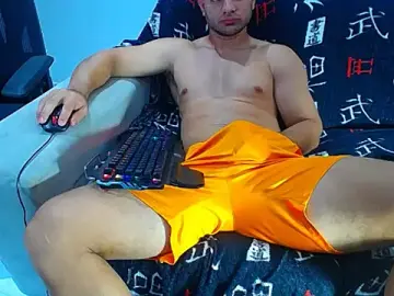 Stripchat Adult Webcams of hugo_19cm