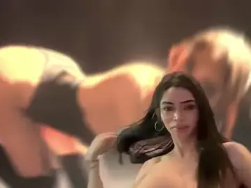 Stripchat Live Sex of xTransQueenx