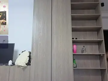 Stripchat Sex Cam of Megan_Ros