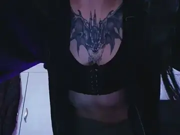 Stripchat Free Porn Cam of bathory_vamps