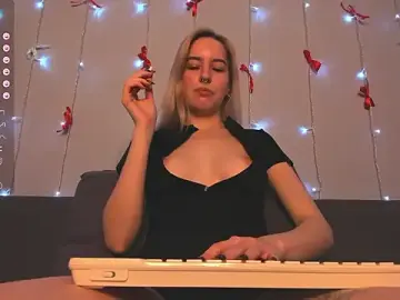 Stripchat Live Sex of Fire_moth