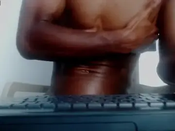 Stripchat Adult Video Chat of drake_brwon_23