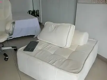 Stripchat Live Sex Cam of Missbeloved