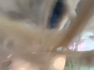 Stripchat Free Porn Cam of Naomisroom