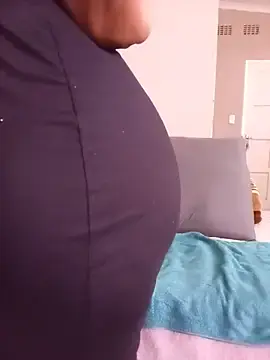Stripchat Adult Webcam of shy-lillyX22