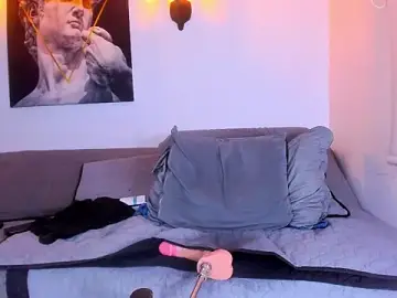 Stripchat Watch Live Sex Cams of ChrisMiller69