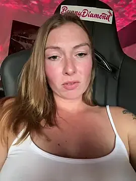 Stripchat Free Live Porn of BunnyDiamond1