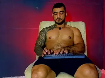 Stripchat Live Sex of ERIC_HARRISON