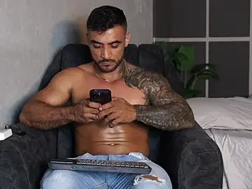 Stripchat Watch Live Sex Cams of ERIC_HARRISON
