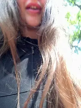 Stripchat Live Sex Cam of Elinatiranda