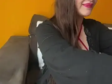 Stripchat Live Sex Cam of Elinatiranda