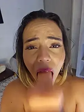 Stripchat Live Sex Cam of Antonella2_m