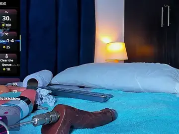 Stripchat Sex Cam of Issac_james_