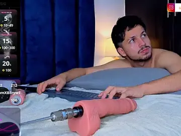 Stripchat Best Webcam of Issac_james_