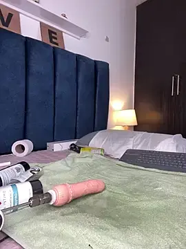 Stripchat Adult Webcams of Issac_james_