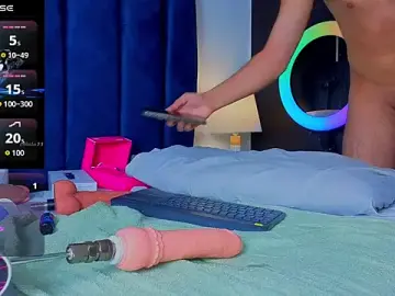 Stripchat Best live sex cam show of Issac_james_