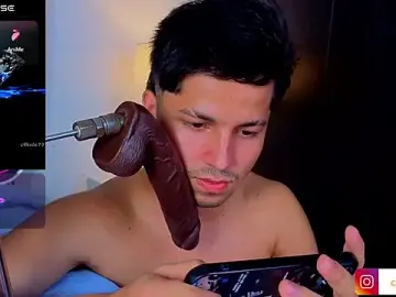 Stripchat Free Porn Cam of Issac_james_
