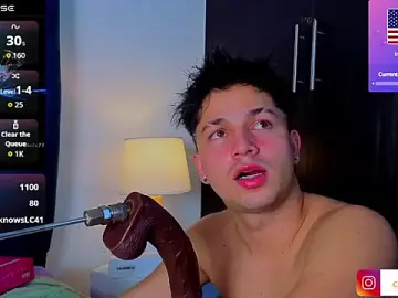 Stripchat Live Sex Cam of Issac_james_