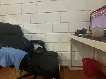 Stripchat Best live sex cam show of Max_TheHorseDick