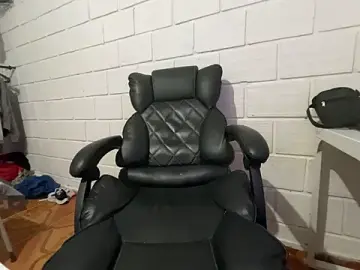 Stripchat Best live sex cam show of Max_TheHorseDick