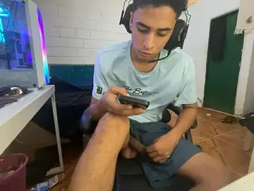 Stripchat Best Webcam of Max_TheHorseDick