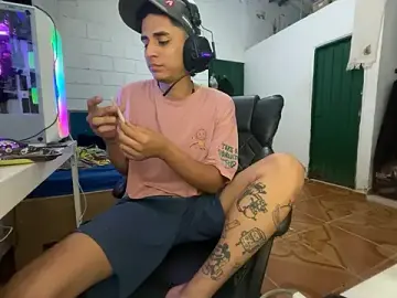 Stripchat Adult Webcam of Max_TheHorseDick