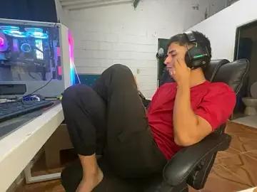 Stripchat Sex Chat of Max_TheHorseDick