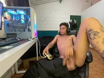 Stripchat Live Sex of Max_TheHorseDick