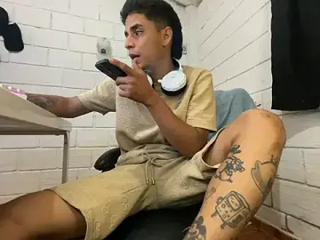 Stripchat Best Webcam of Max_TheHorseDick