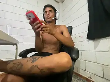 Stripchat Adult Webcams of Max_TheHorseDick