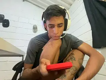Stripchat Sex Chat of Max_TheHorseDick