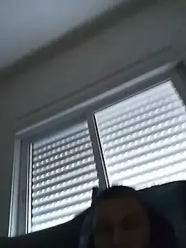 Stripchat Live Sex Cam of emrehliug12