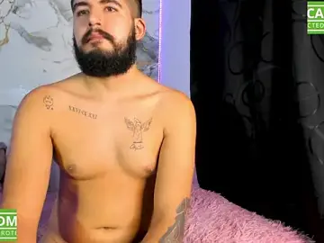 Stripchat Live Sex Cam of Sarah_paul