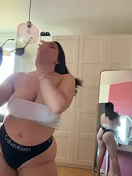 Stripchat Sex Cam of Chloe-ta