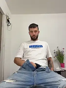 Stripchat Private Sex Chat of Pablo_Hornyguy95