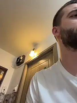 Stripchat Live Porn of Pablo_Hornyguy95