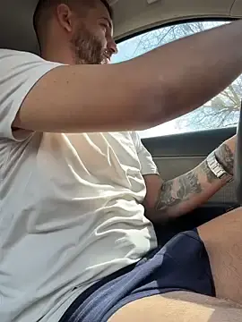 Stripchat Live Sex of Pablo_Hornyguy95