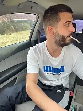 Stripchat Sex Cam of Pablo_Hornyguy95