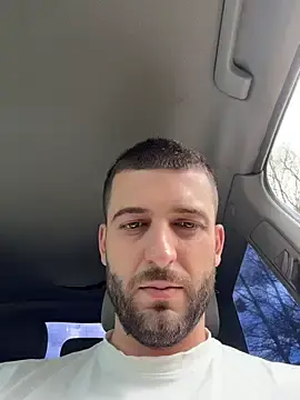 Stripchat Adult Webcam of Pablo_Hornyguy95