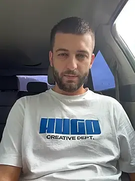 Stripchat Adult Webcam of Pablo_Hornyguy95