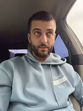 Stripchat Adult Webcam of Pablo_Hornyguy95