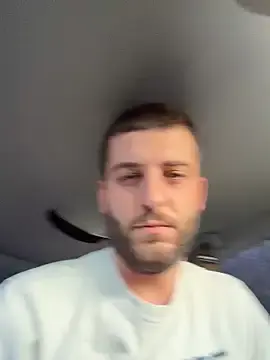 Stripchat Live Sex of Pablo_Hornyguy95