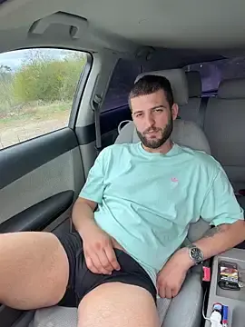 Stripchat Live Sex of Pablo_Hornyguy95