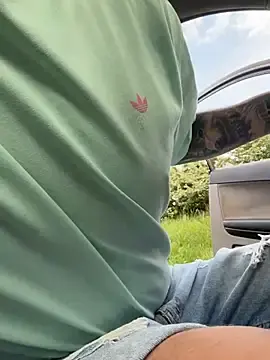 Stripchat Live Sex Cam of Pablo_Hornyguy95