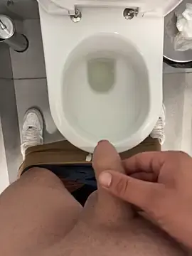 Stripchat Live Sex of Pablo_Hornyguy95